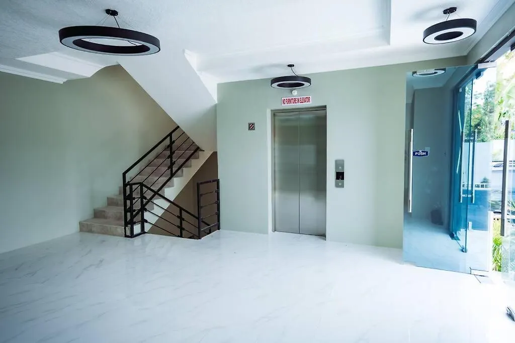 Apartment Lush Penthouse Escape With Rooftop Pool Kingston